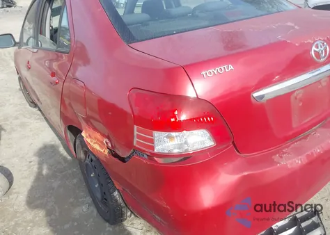 2010 Toyota Yaris z USA, uszkodzony, nr VIN JTDBT4K33A1362799